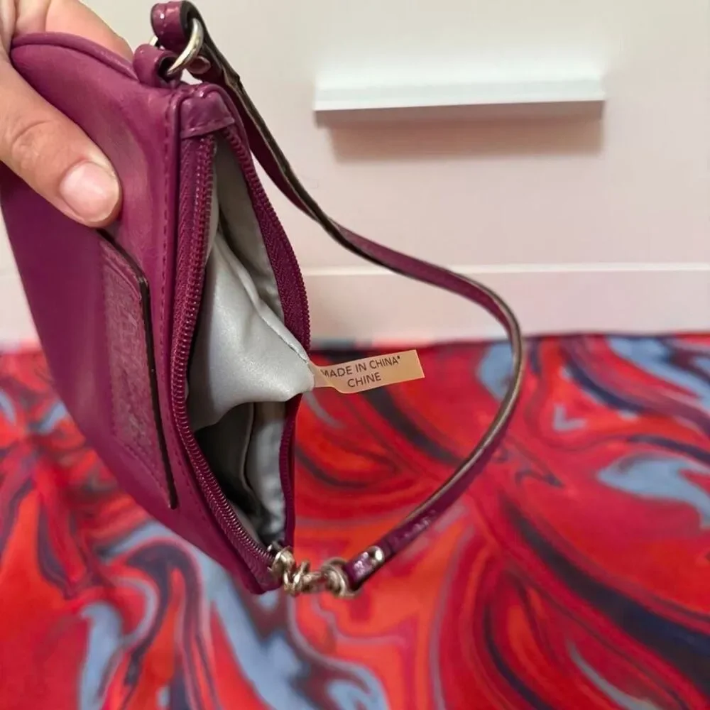 Vintage Y2K Coach Poppy Magenta Patent Leather Doodle Pouch Wristlet